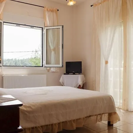 Сasa de vacaciones Cozy With View In Agia Anna (Evia)