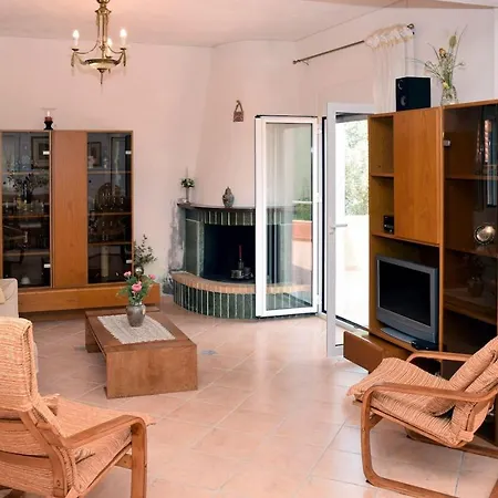 Сasa de vacaciones Cozy With View In *